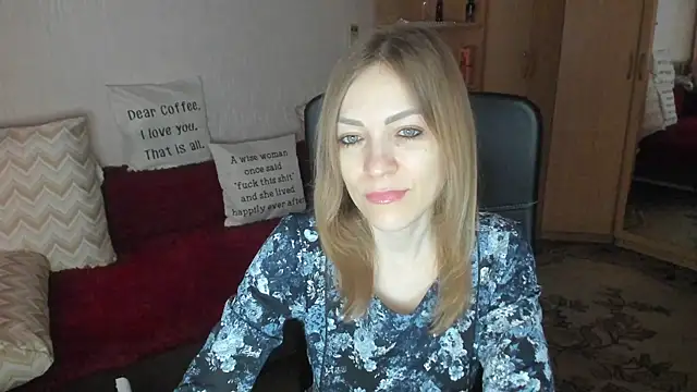 Snapshot of Tiffany_Bates chatting on 04.05.26 Tiffany Bates online show from 04.05.26