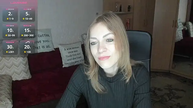 Snapshot of Tiffany_Bates chatting on 04.14.26 Tiffany Bates online show from 04.14.26