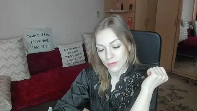 Tiffany Bates online show from 04.24.26