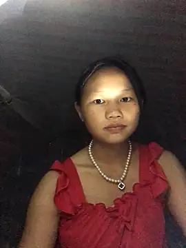 Snapshot of khatvong chatting on 10.30.25 khatvong online show from 10.30.25