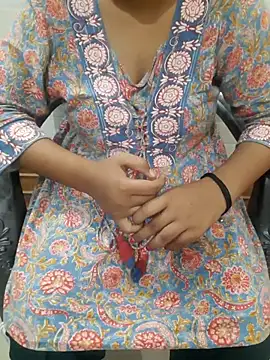 Snapshot of Minakshi_677 chatting on 10.01.25 Minakshi 677 online show from 10.01.25