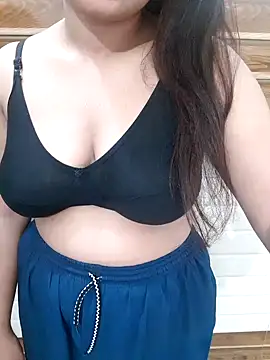 Snapshot of Minakshi_677 chatting on 11.18.25 Minakshi 677 online show from 11.18.25