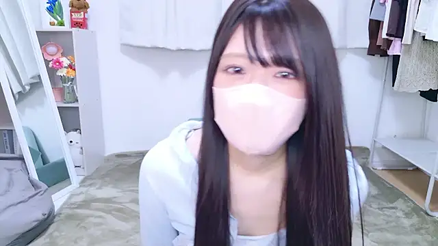 rinochi  online show from 10.06.25