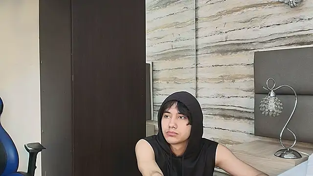 Lovers 21 online show from 05.03.26