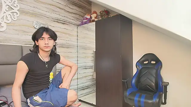 Lovers 21 online show from 05.05.26