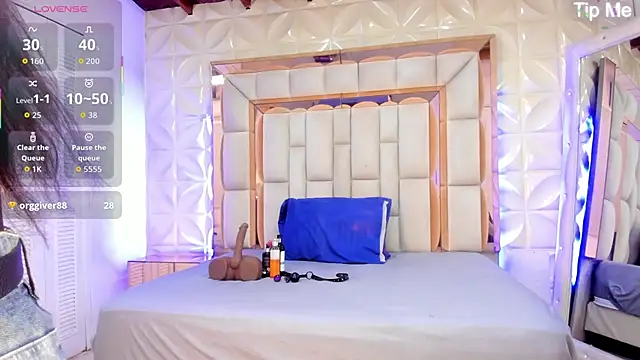 Sarah Adamss online show from 02.13.26