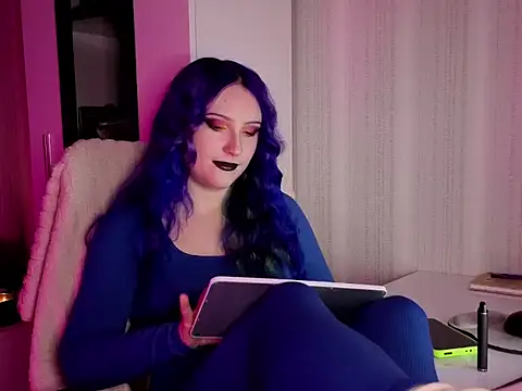 Snapshot of violet-siren-x chatting on 04.03.26 violet-siren-x online show from 04.03.26