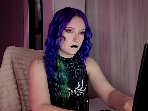 Snapshot of violet-siren-x chatting on 04.10.26 violet-siren-x online show from 04.10.26