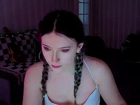violet-siren-x online show from 05.15.26