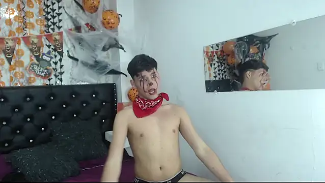 Aaron Foxxx online show from 10.16.25