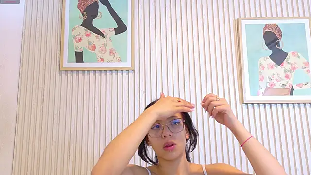 Abrilmirren online show from 04.14.26