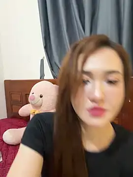 Snapshot of Quynhbabysexy chatting on 06.18.26 Quynhbabysexy online show from 06.18.26
