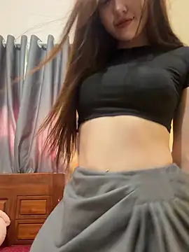 Snapshot of Quynhbabysexy chatting on 06.22.26 Quynhbabysexy online show from 06.22.26