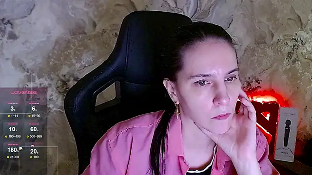 Irwi Tomboy online show from 06.01.26