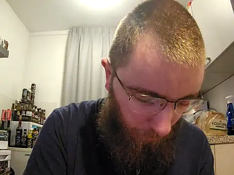 Snapshot of kinderkooriscoel- chatting on 09.30.25 kinderkooriscoel- online show from 09.30.25