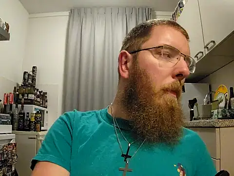 Snapshot of kinderkooriscoel- chatting on 10.05.25 kinderkooriscoel- online show from 10.05.25