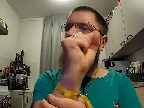 Snapshot of kinderkooriscoel- chatting on 10.07.25 kinderkooriscoel- online show from 10.07.25