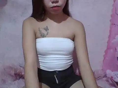 SweetPussie18x online show from 05.27.26