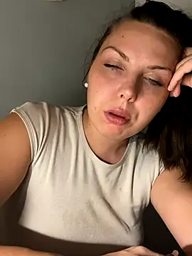 Snapshot of Sofiaprincesspussy chatting on 10.29.25 Sofiaprincesspussy online show from 10.29.25