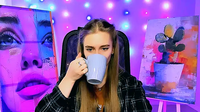 JuneWoods online show from 02.11.26