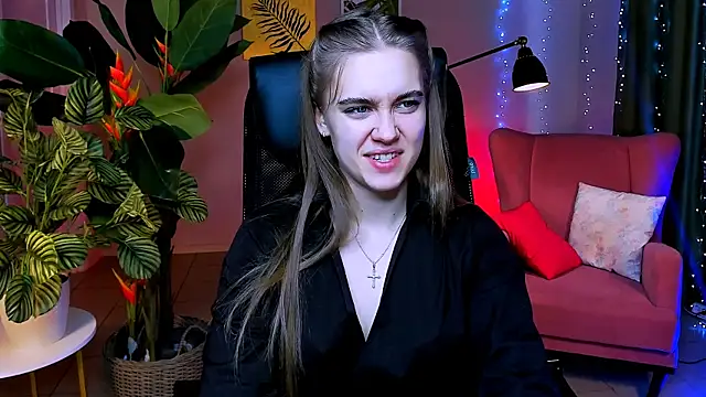 JuneWoods online show from 03.28.26