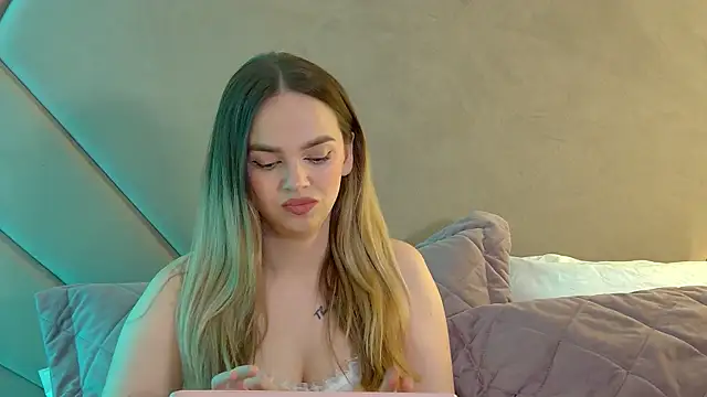 AnitaVenture online show from 04.10.26