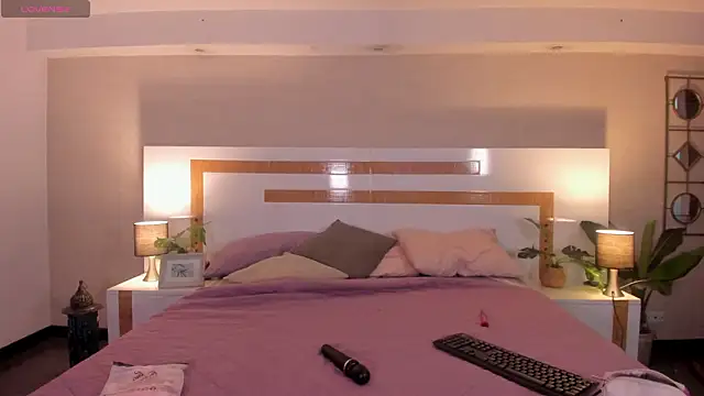 Snapshot of Violeta_dh chatting on 03.21.26 Violeta dh online show from 03.21.26