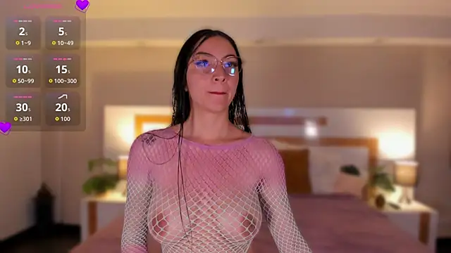 Snapshot of Violeta_dh chatting on 04.13.26 Violeta dh online show from 04.13.26