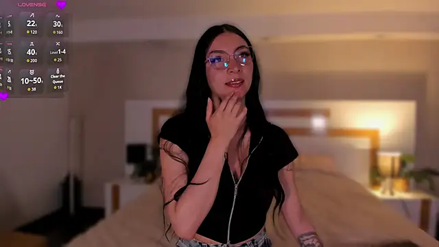 Snapshot of Violeta_dh chatting on 04.16.26 Violeta dh online show from 04.16.26