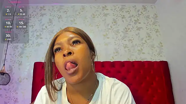 Layla lell online show from 02.10.26