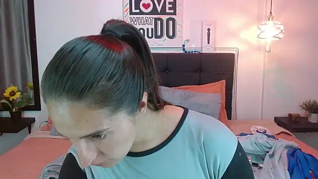Sharon 10  online show from 10.02.25