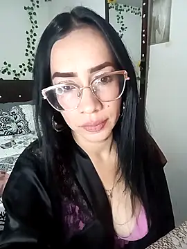 YaraDuartee online show from 02.14.26