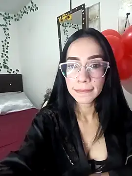 YaraDuartee online show from 02.26.26