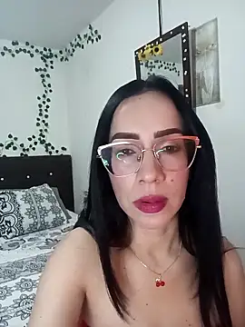 YaraDuartee online show from 03.08.26