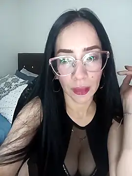 YaraDuartee online show from 03.21.26