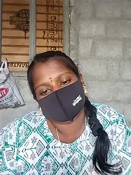 Tamil Hot Sandy online show from 03.17.26