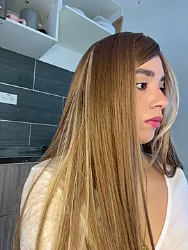 Capricho 01 online show from 03.18.26