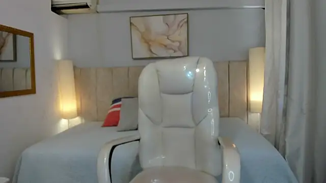 Ridwana Haddad online show from 10.29.25