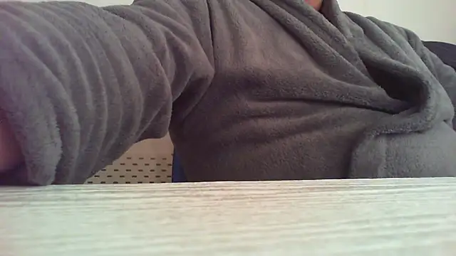 Snapshot of morenet_festero chatting on 04.01.26 morenet festero online show from 04.01.26