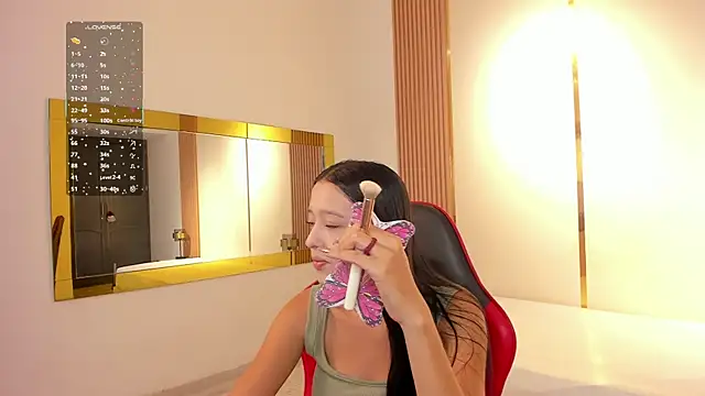 EmmiHops online show from 11.24.25