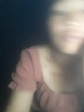 Snapshot of bree-zz chatting on 10.05.25 bree-zz online show from 10.05.25