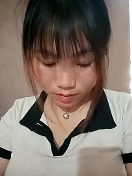 Snapshot of min-xinh chatting on 04.21.26 min-xinh online show from 04.21.26