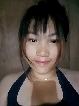 Snapshot of min-xinh chatting on 04.28.26 min-xinh online show from 04.28.26