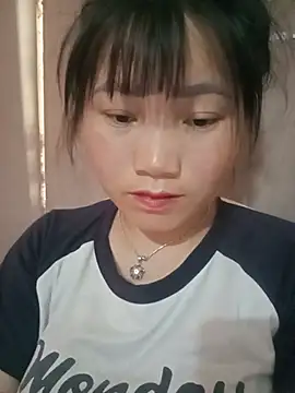 Snapshot of min-xinh chatting on 05.14.26 min-xinh online show from 05.14.26