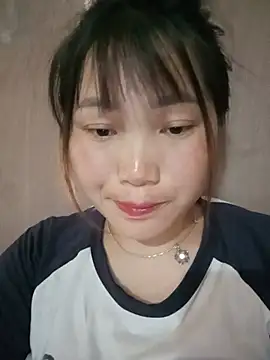 Snapshot of min-xinh chatting on 05.18.26 min-xinh online show from 05.18.26
