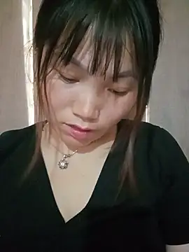 Snapshot of min-xinh chatting on 05.19.26 min-xinh online show from 05.19.26