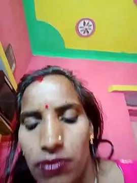 Snapshot of Munni_ji chatting on 10.26.25 Munni ji online show from 10.26.25