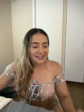 Mariana gom online show from 03.18.26