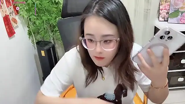 NEWONETO online show from 04.17.26