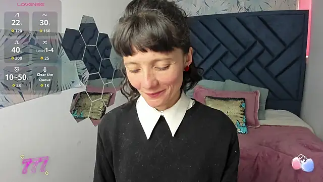 Valery More   online show from 03.23.26